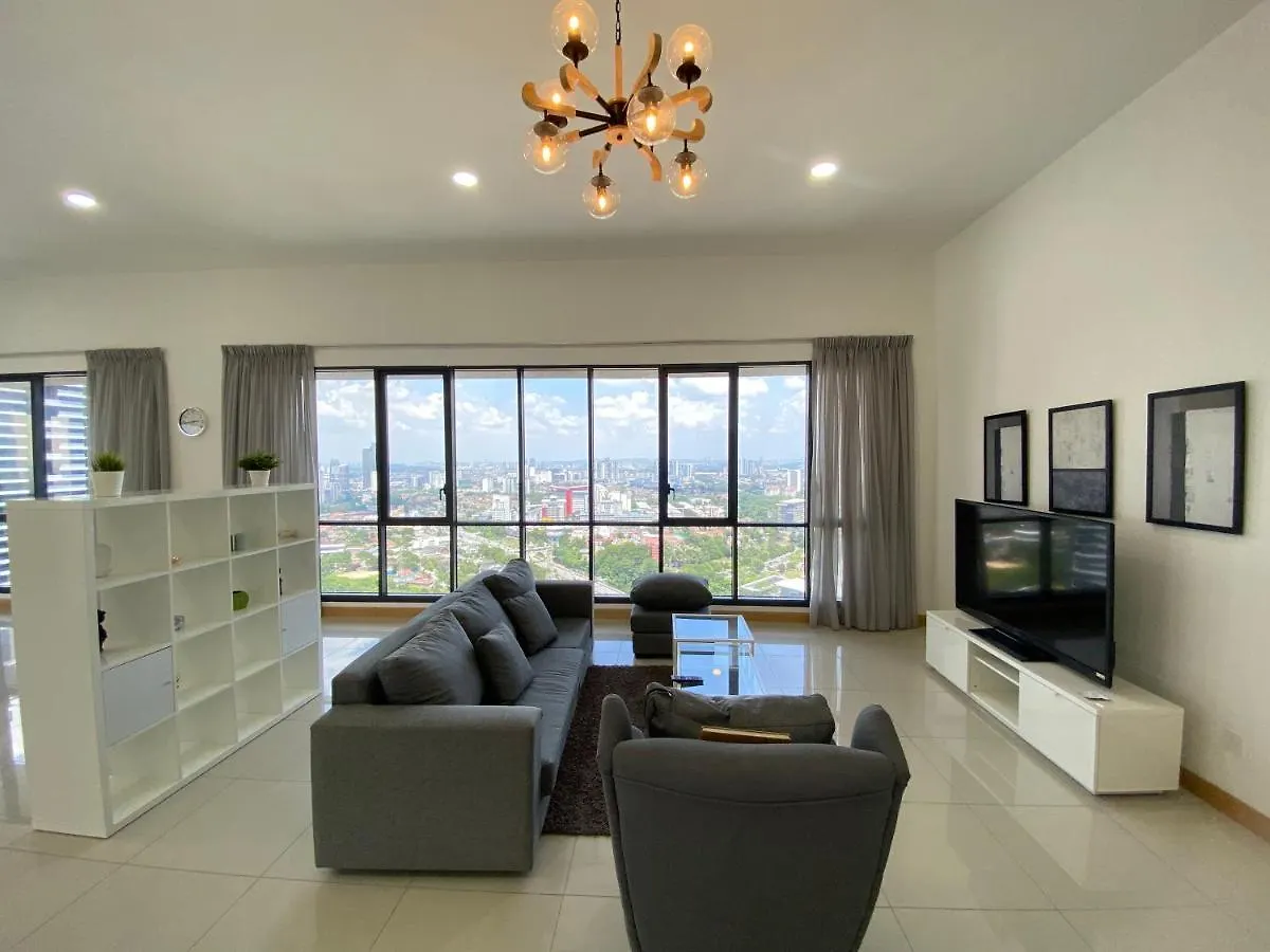 Kl Gateway Penthouse By Cobnb - 10Pax Куала-Лумпур
